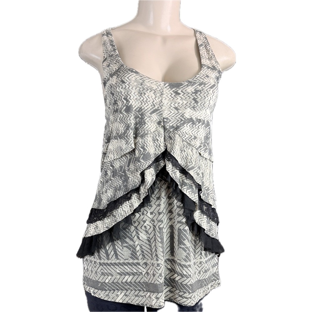 Silence + Noise Urban Outfitters L Gray Chevron Tiered Lace Mesh Trim Tank Top - Picture 4 of 8